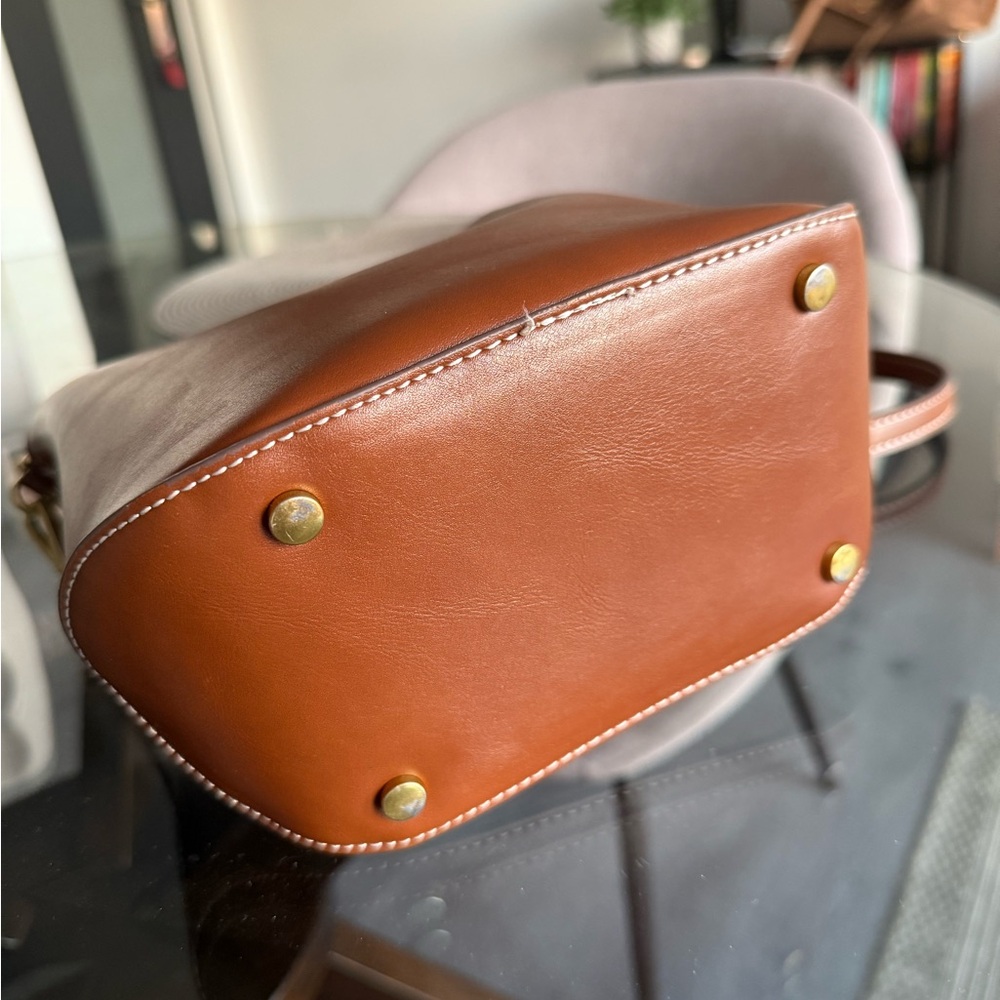 Mango Brown Leather Bucket Shoulder Bag with Gold Lock - Picture 4 of 7